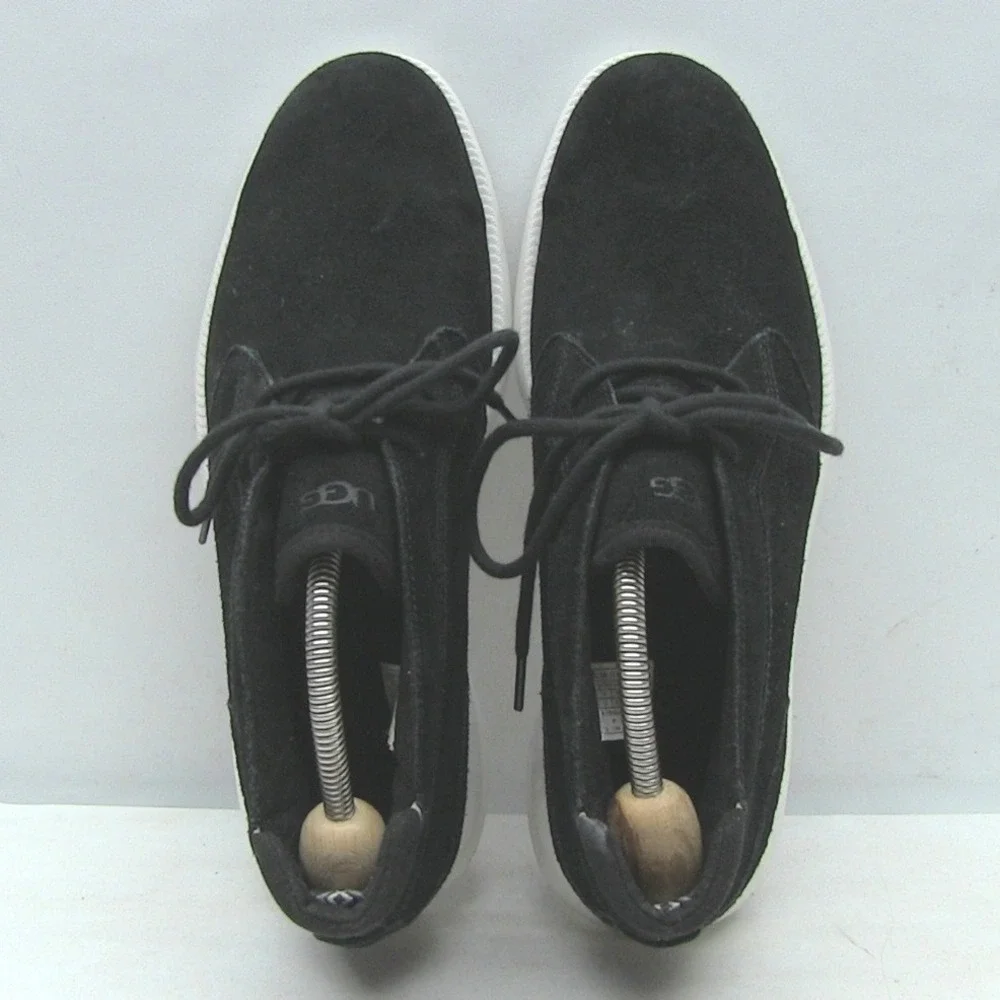 UGG step into